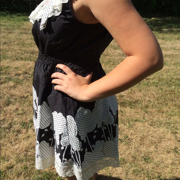 Yumi black and white polkadot & lace mini dress L - Picture 3 of 4