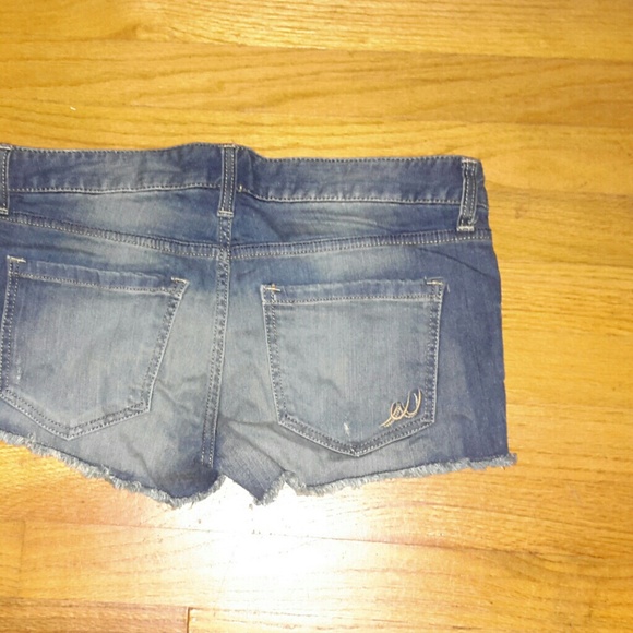 Shorts - Picture 2 of 2