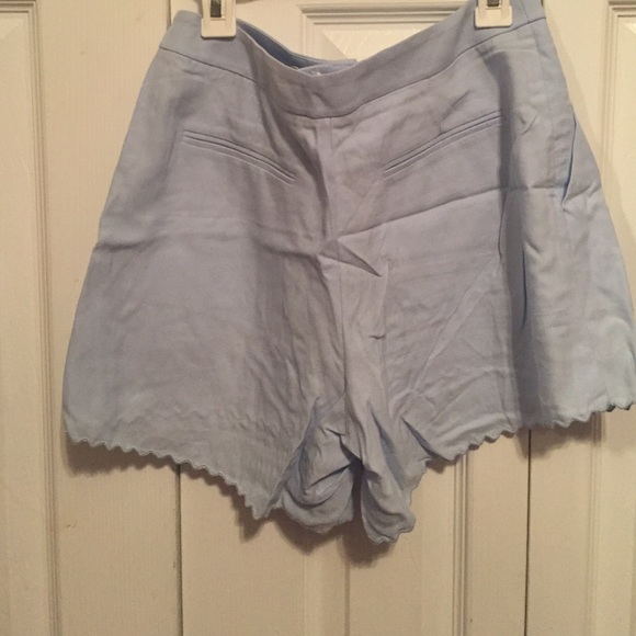 Club Monaco Shorts - Picture 3 of 3
