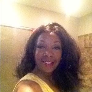 Meet your Posher, Ruthie lee