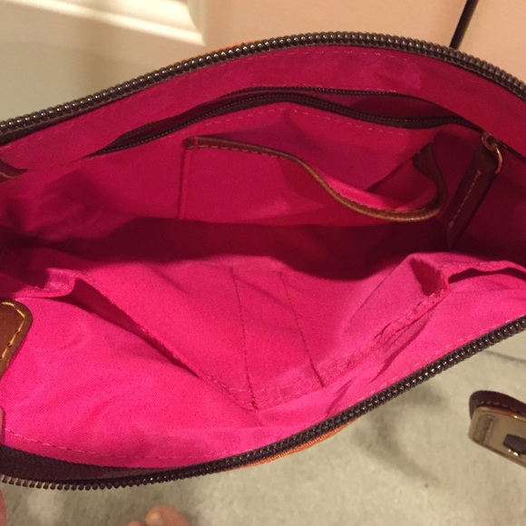 Dooney & Bourke over the shoulder purse - Picture 4 of 4