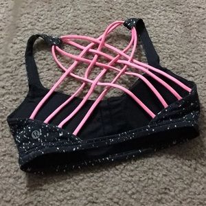 Lulu lemon free to be wild bra - size 6