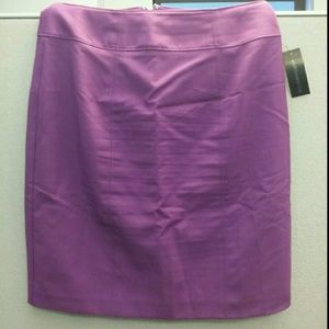 BRAND NEW Worthington Fuchsia Skirt