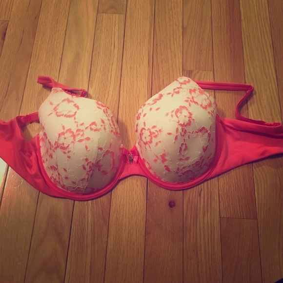 Victoria's Secret Bra Size 34DD FINAL PRICE