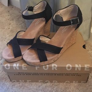 Toms Wedges!