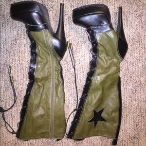 Matching boots for top gun costume