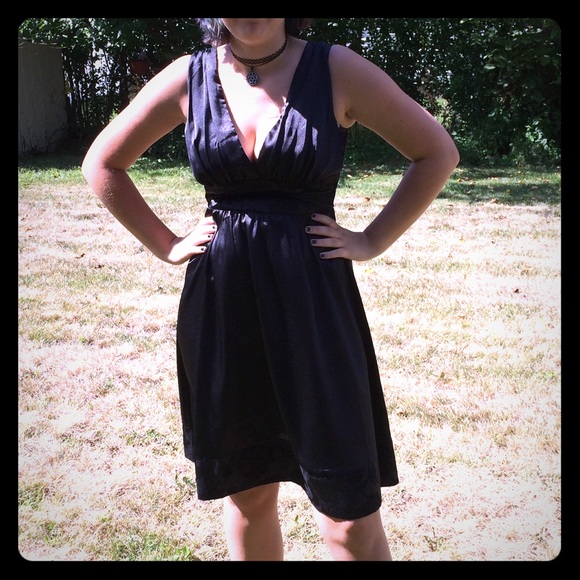 Forever 21 sexy black satin deep v mini dress L