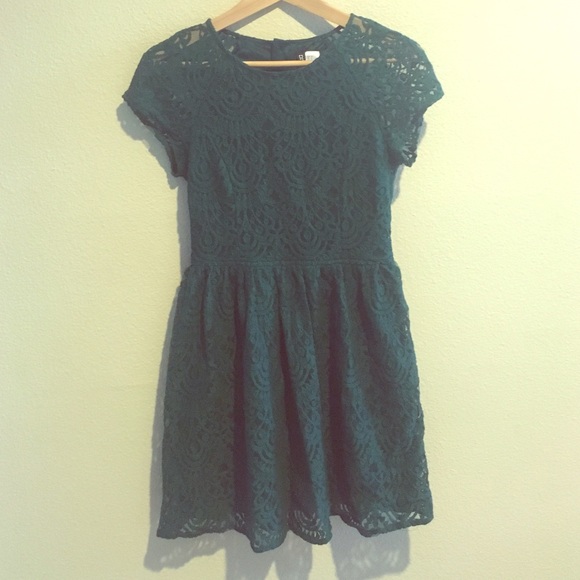 Forest green lace short sleeve dress
