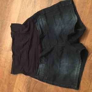 Maternity shorts