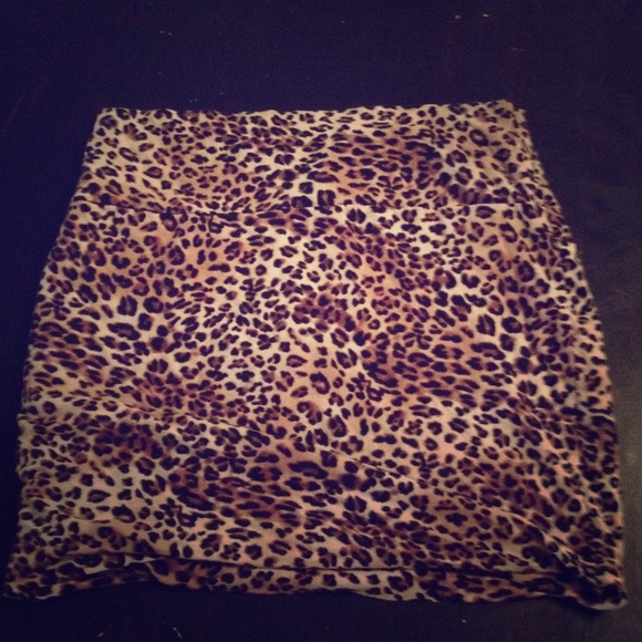 Leopard skirt - Picture 1 of 1