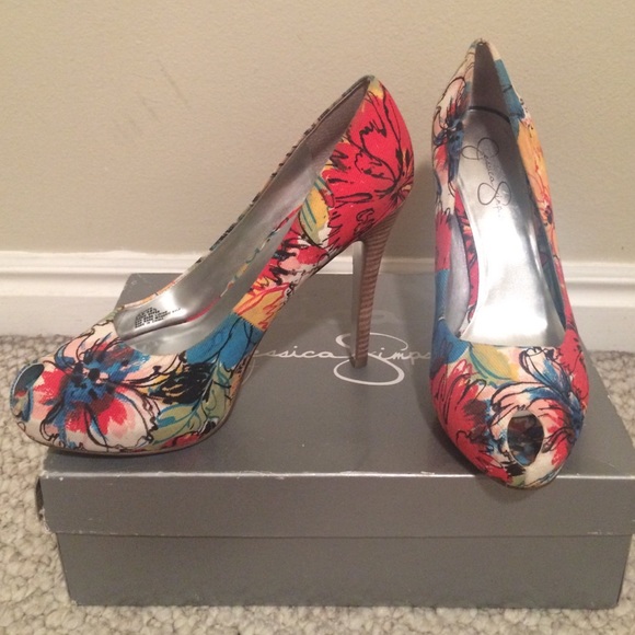 Jessica Simpson | Lizza White Multi Floral Denim