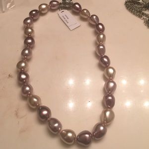 Rose pearl necklace