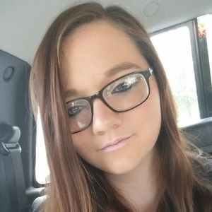 Meet your Posher, Cassandra