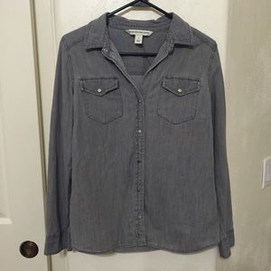 Jones New York Jeans Gray Chambray Button-Up