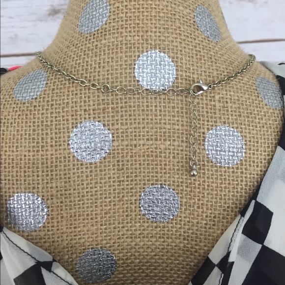 Hot Pink Heart Necklace 💗 - Picture 4 of 4