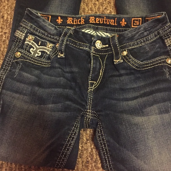 NWOT rock revivals 😍