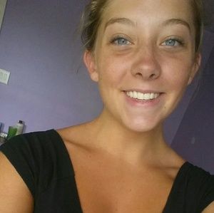 Meet your Posher, Kelsey