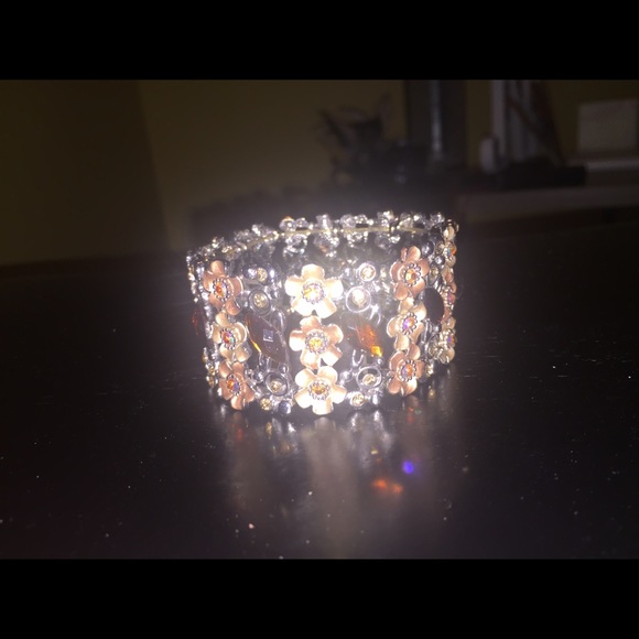 Cookie Lee Flower Bracelet