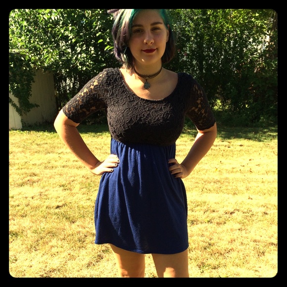 Black lace sleeve & blue color block mini dress 5