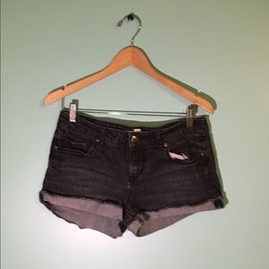DARK WASH JEAN SHORTS
