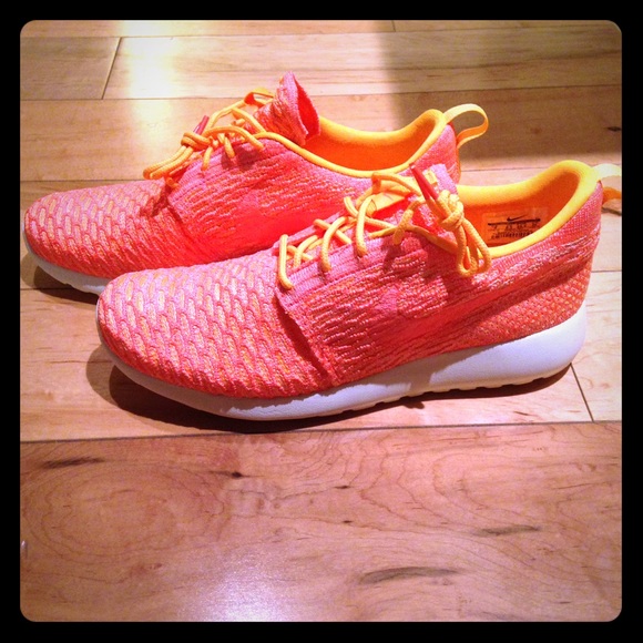 Nike Roshe Flyknit