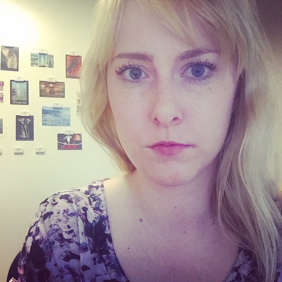 Meet your Posher, Emily - Picture 3 of 6