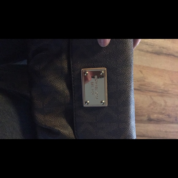 Michael Kors cross body - Picture 4 of 4