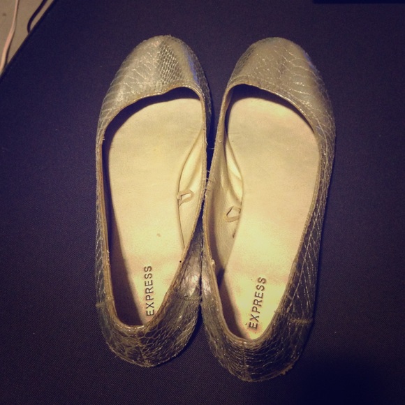 Silver flats
