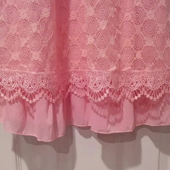 Pink lace n silk top - Picture 4 of 4