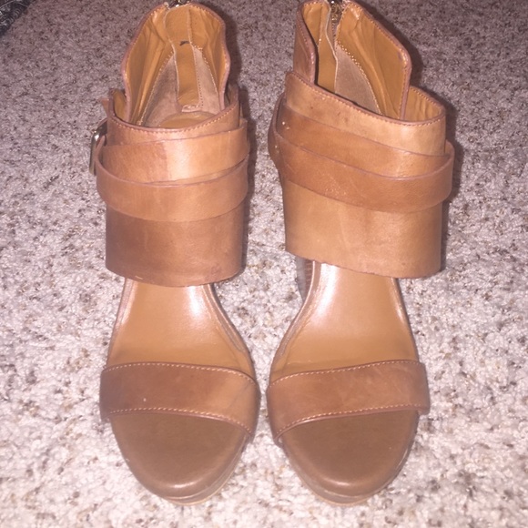 BCBGeneration Tan Platform Sandals Size 6