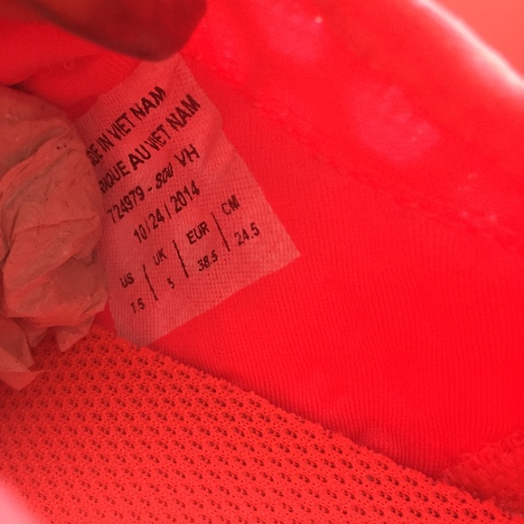 NIKE women's classic shoes Sz 7.5 new - Picture 4 of 4