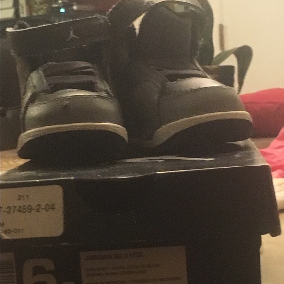 Shoes - Picture 2 of 2