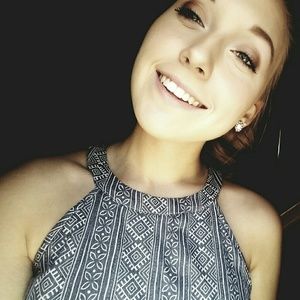 Meet your Posher, Casey