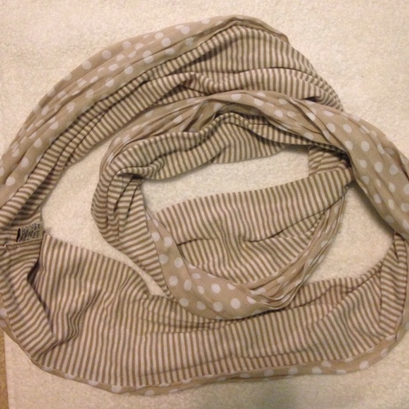 Infinity scarf