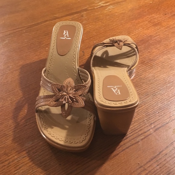 Wedges - Picture 1 of 1