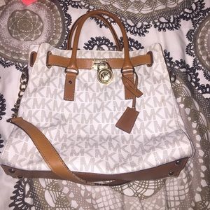 Michael Kors hand bag
