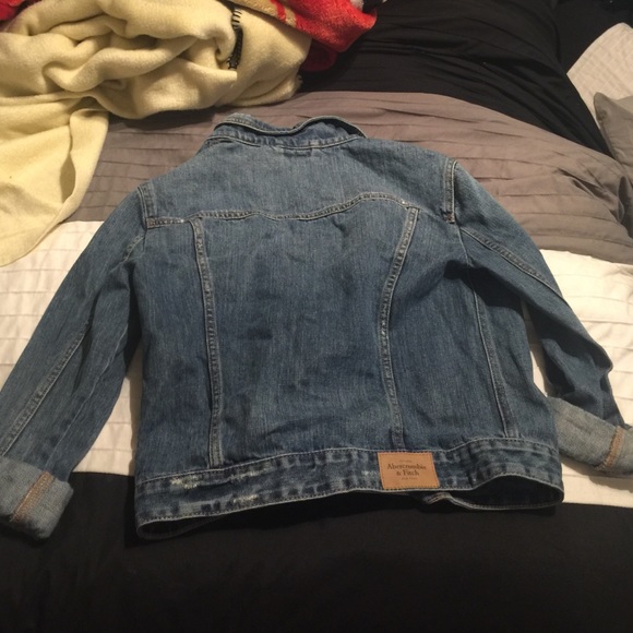 Abercrombie and Fitch denim jacket size xs. - Picture 2 of 2