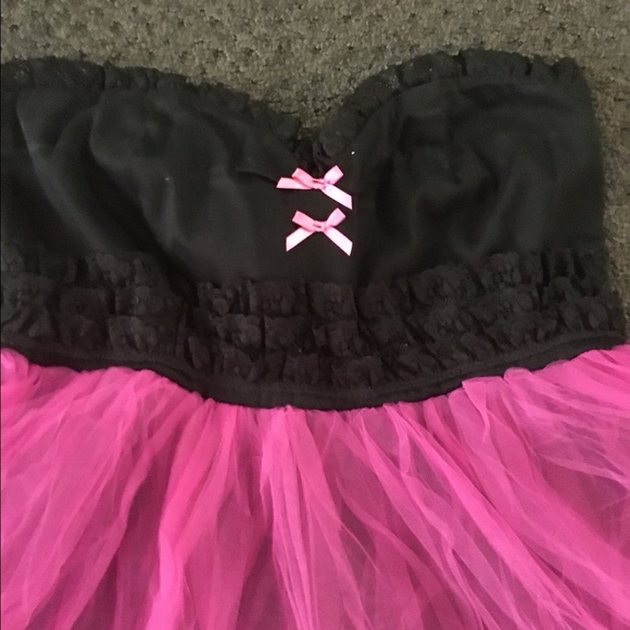 Black and Hot Pink Tutu Dress by Pinky Pinups - Picture 4 of 4
