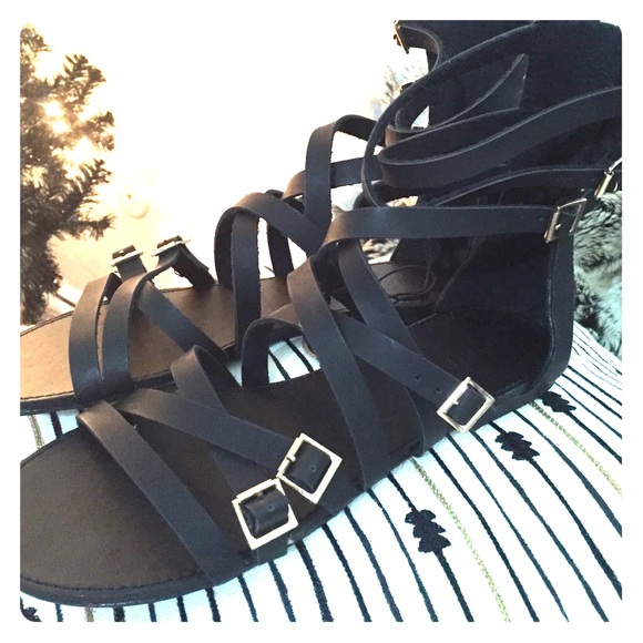 REDUCED❗️NEW Faux Leather Sandals