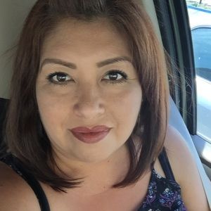 Meet your Posher, Raquel