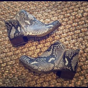 Lucky Brand Booties Size 8