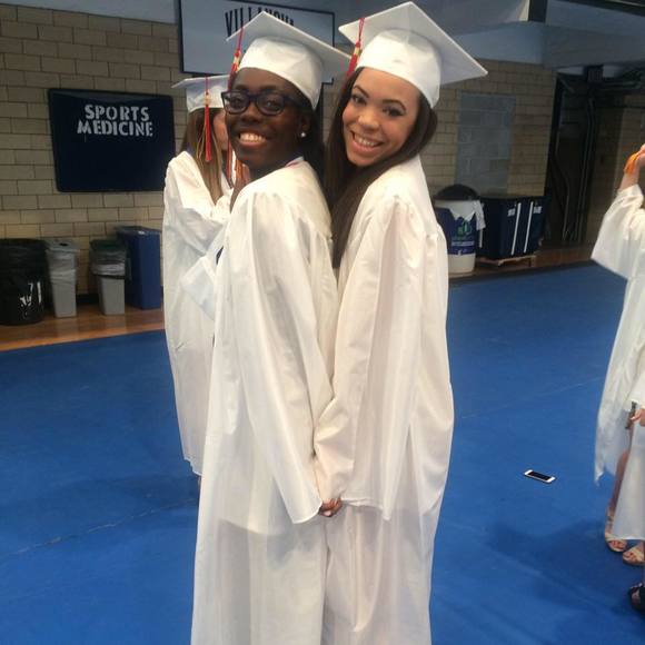 Meet your Posher, Alicia