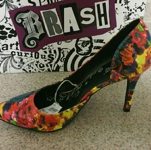 BRASH heels size 6