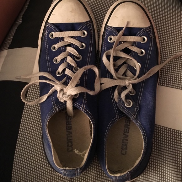 Blue size 8 converse - Picture 1 of 3