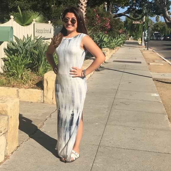 SOLD!! 🚫️Fun tie dye maxi dress  - Picture 4 of 4