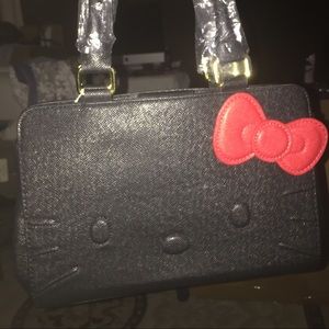 Hello kitty purse