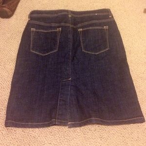 Banana Republic size 4 jean skirt