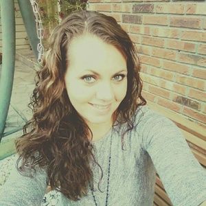 Meet your Posher, Kendra