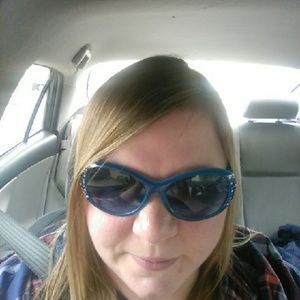 Meet your Posher, Sally