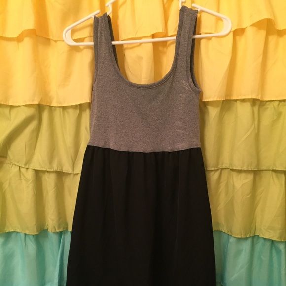 Stretchy gray and black dress